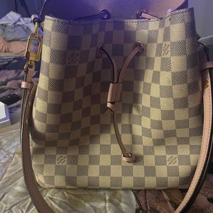 Louis Vuitton neonoe